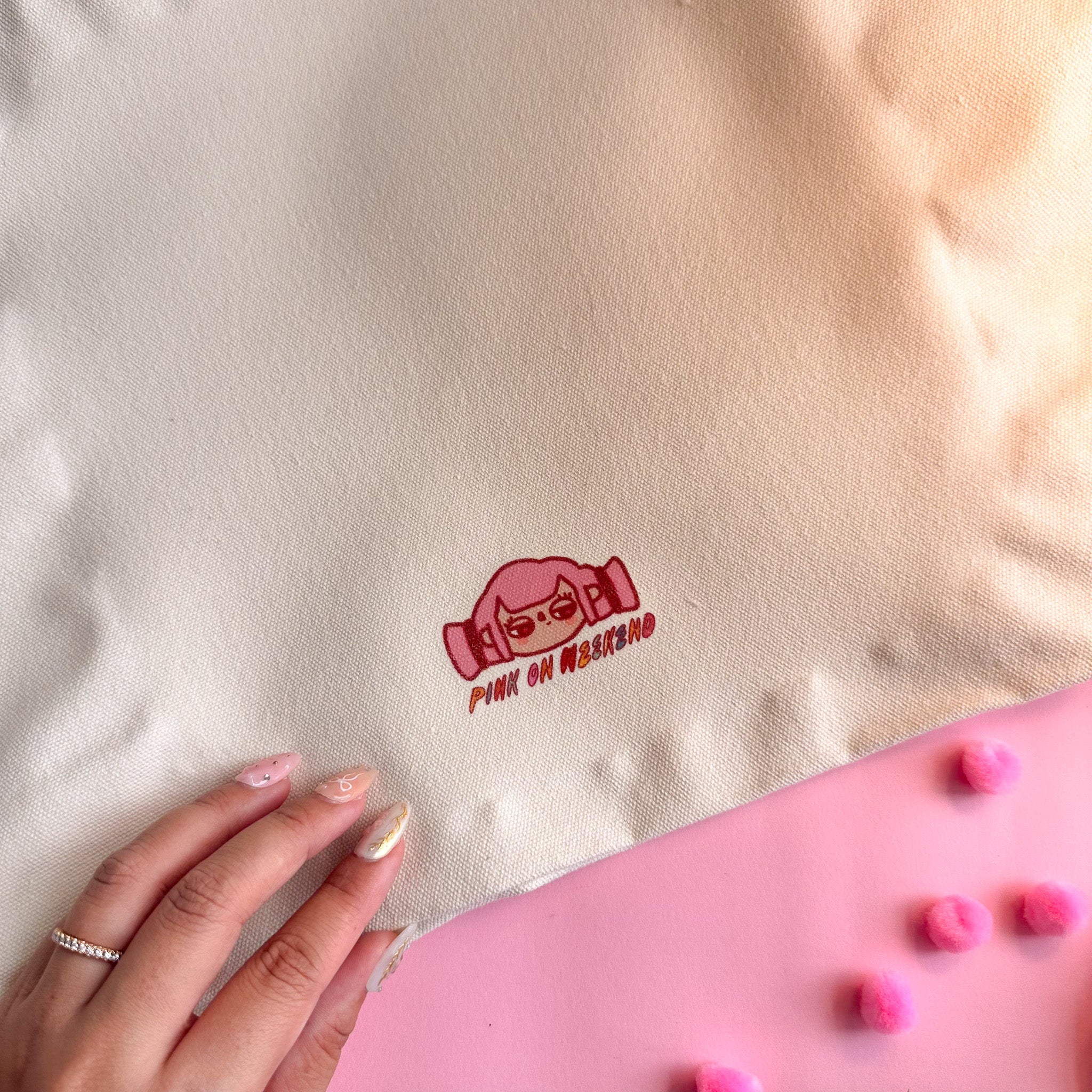 Pink on Weekend Wittle Shy Club Tote bag